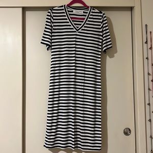 SONNET JAMES A Play Dress